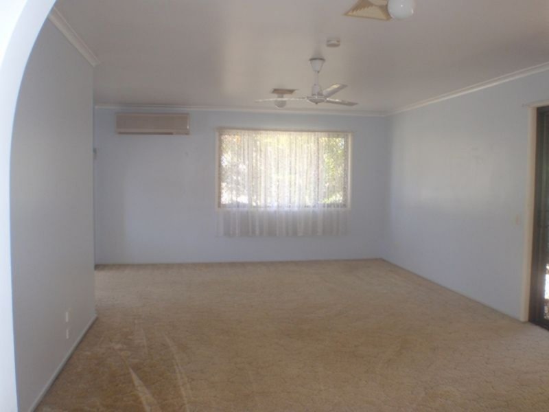 82 Cambridge Street, Rothwell QLD 4022