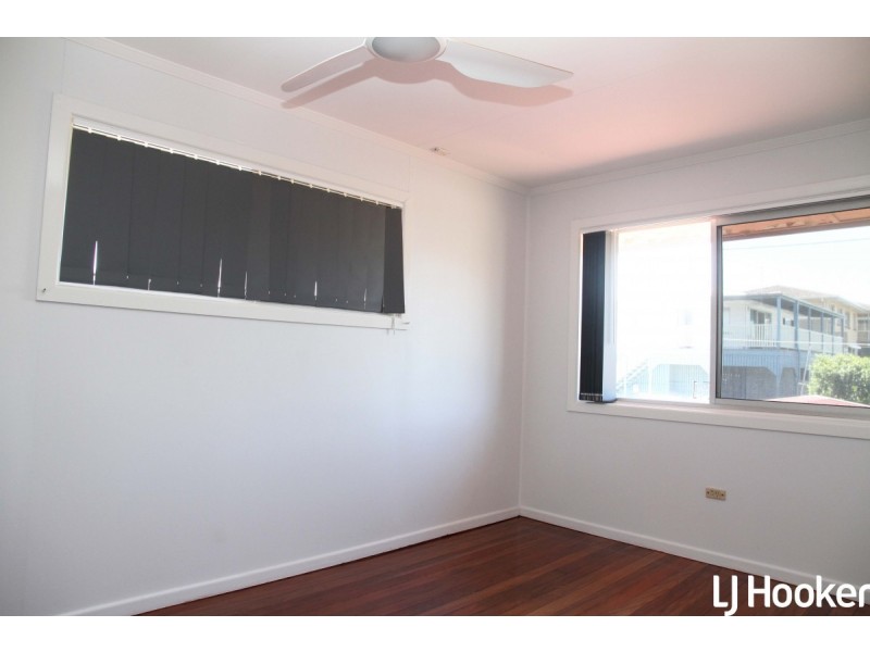 1 Langdon Avenue, Margate QLD 4019
