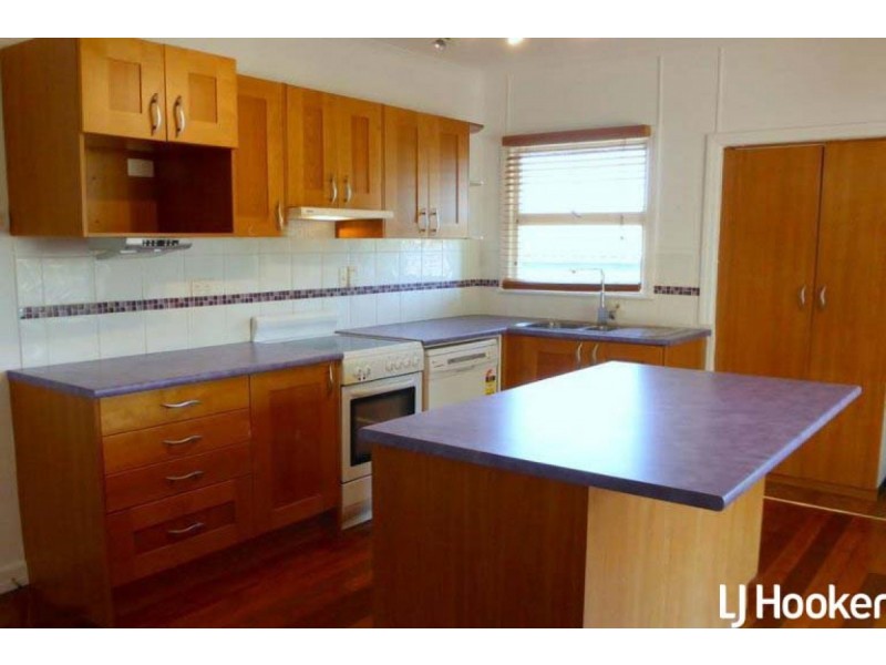 8 Garsden Street, Redcliffe QLD 4020