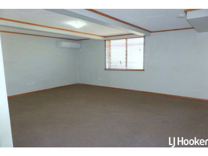 8 Garsden Street, Redcliffe QLD 4020