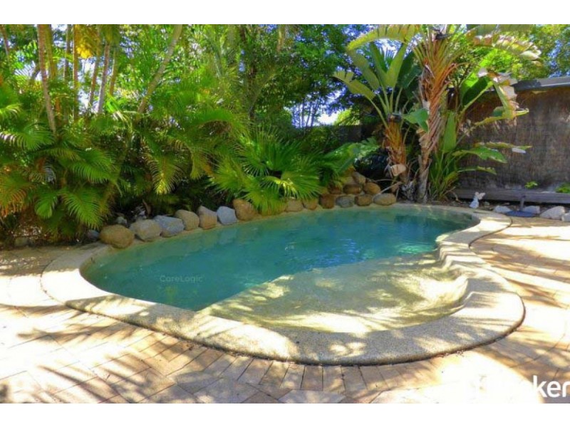 8 Garsden Street, Redcliffe QLD 4020