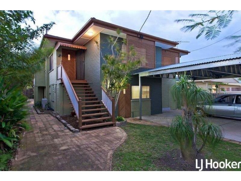 8 Garsden Street, Redcliffe QLD 4020