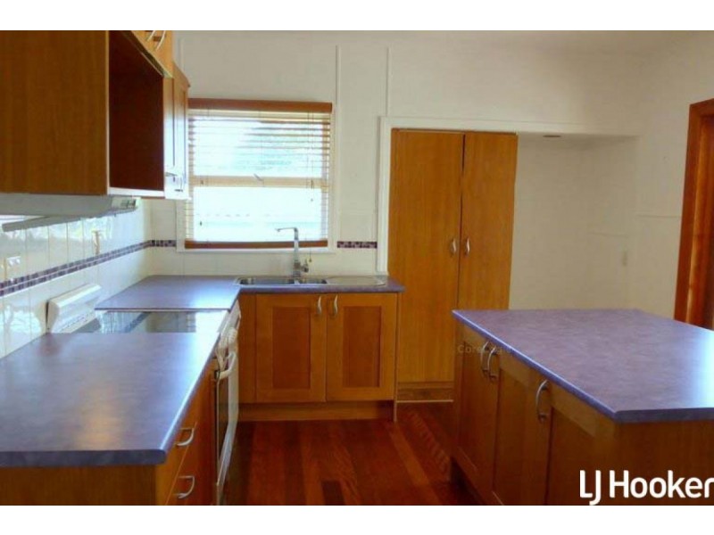 8 Garsden Street, Redcliffe QLD 4020