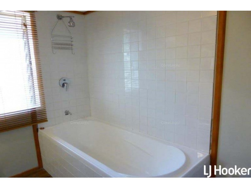 8 Garsden Street, Redcliffe QLD 4020