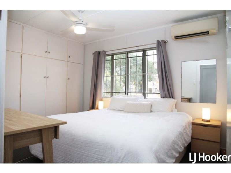 1 Henry Street, Redcliffe QLD 4020