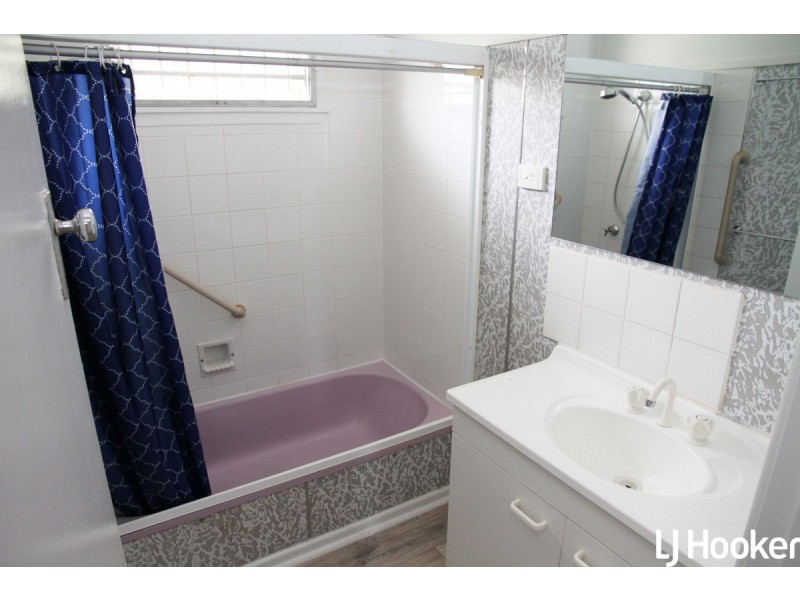 1 Henry Street, Redcliffe QLD 4020