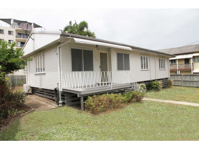 1 Henry Street, Redcliffe QLD 4020