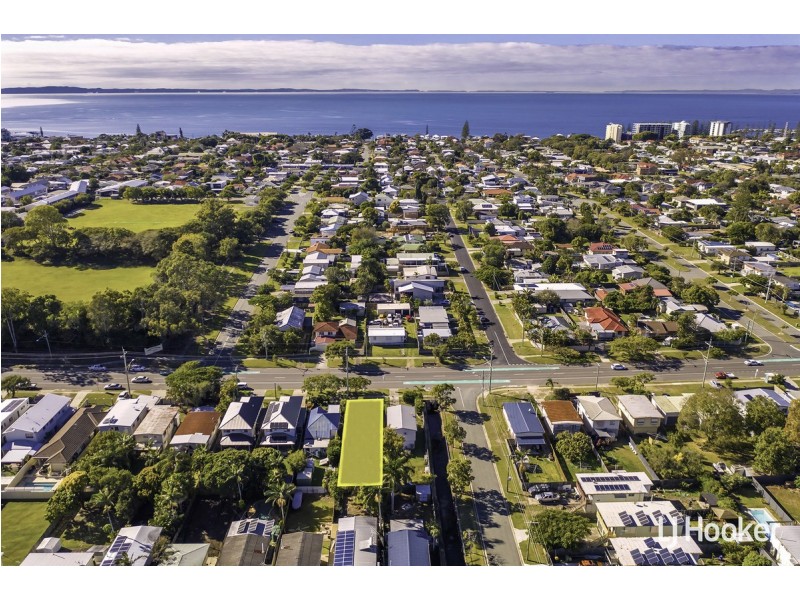 135 Scarborough Road, Redcliffe QLD 4020