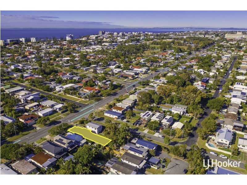 135 Scarborough Road, Redcliffe QLD 4020