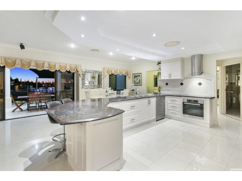 19 Defender Court, Newport QLD 4020