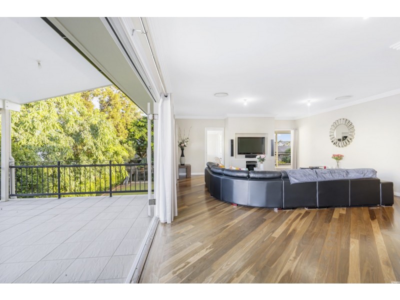 15 Bunton Street, Scarborough QLD 4020