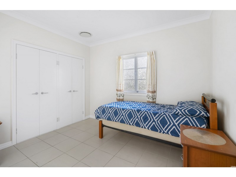15 Bunton Street, Scarborough QLD 4020