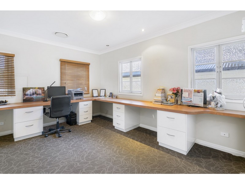 15 Bunton Street, Scarborough QLD 4020