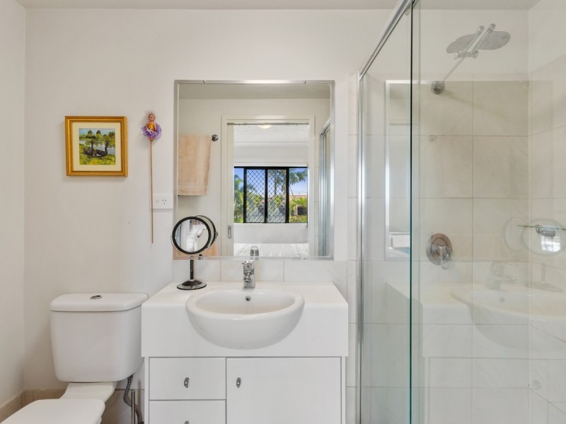 2/69 John Street, Redcliffe QLD 4020