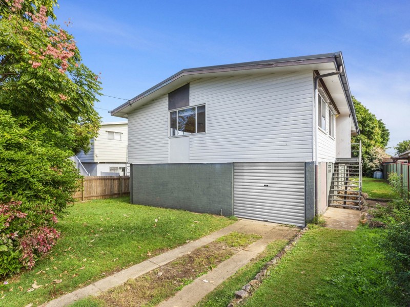 19 Maine Road, Clontarf QLD 4019