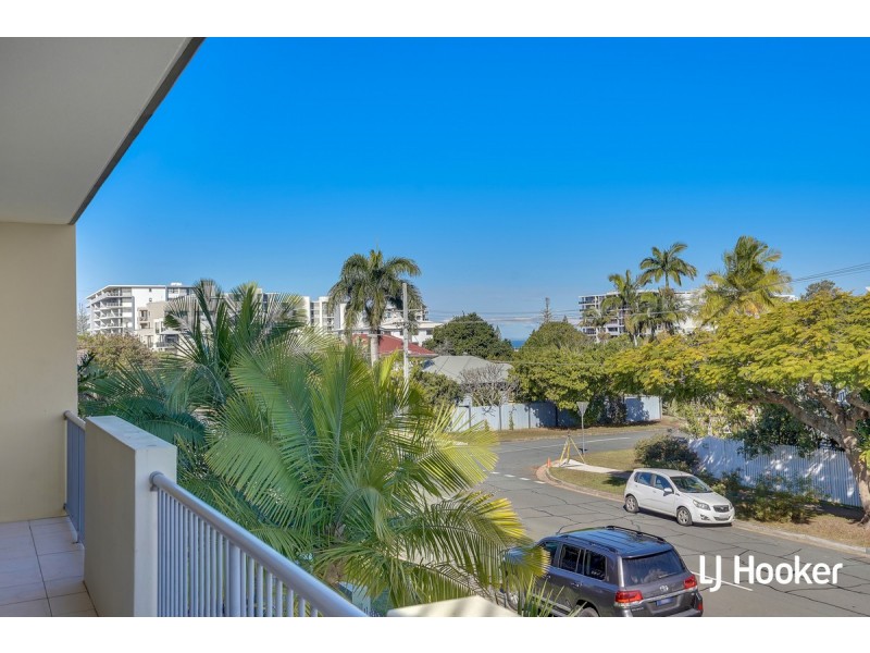 10/32 Rock Street, Scarborough QLD 4020