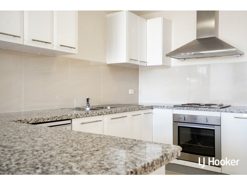 10/32 Rock Street, Scarborough QLD 4020