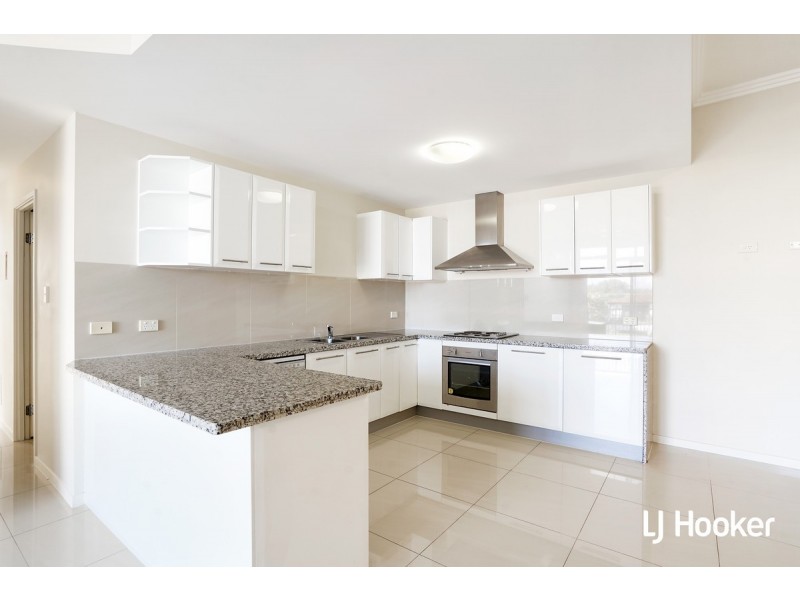 10/32 Rock Street, Scarborough QLD 4020