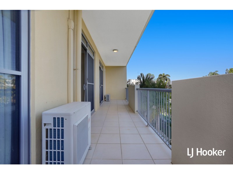 10/32 Rock Street, Scarborough QLD 4020