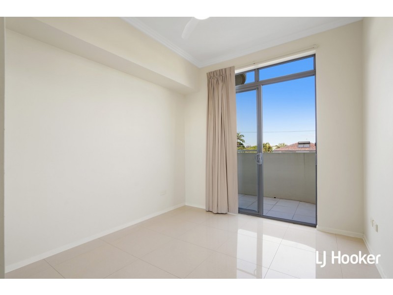 10/32 Rock Street, Scarborough QLD 4020