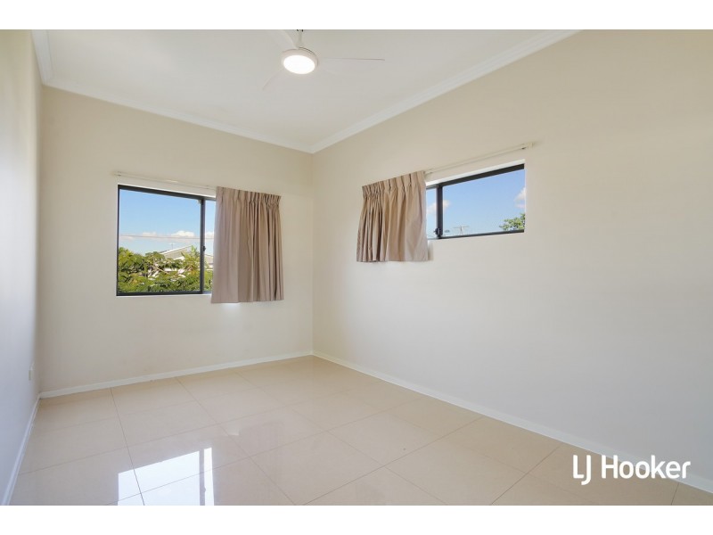 10/32 Rock Street, Scarborough QLD 4020