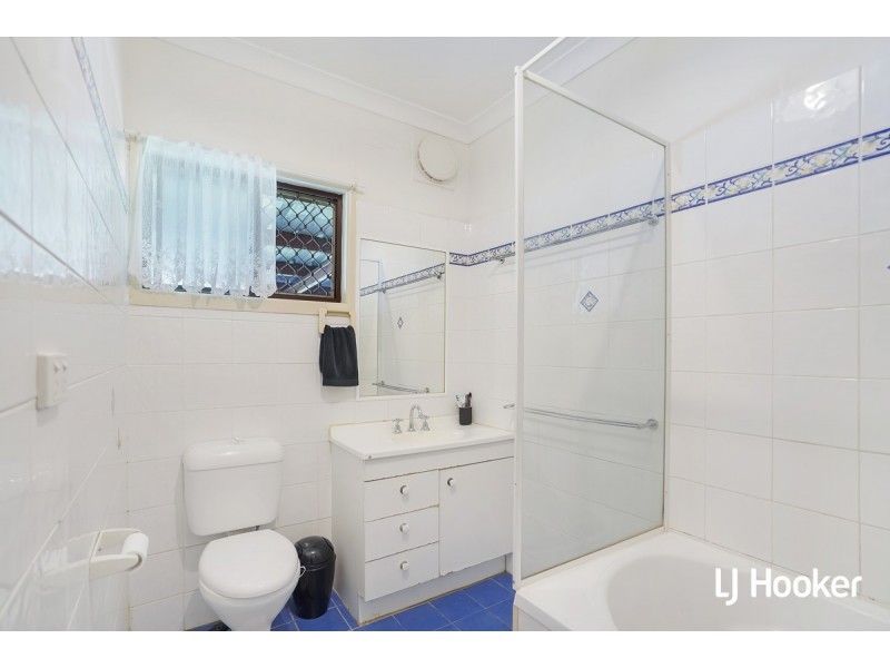 31 Kroll Street, Kippa-ring QLD 4021