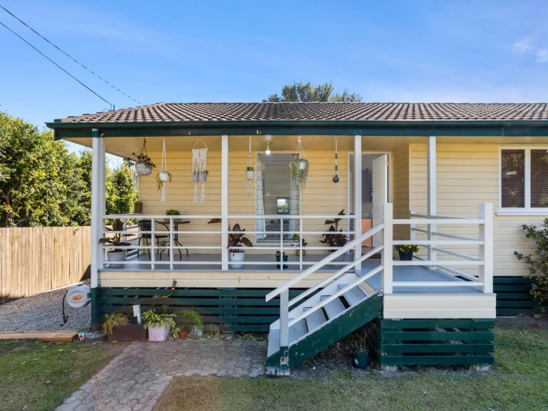 25 Pownall Crescent, Margate QLD 4019