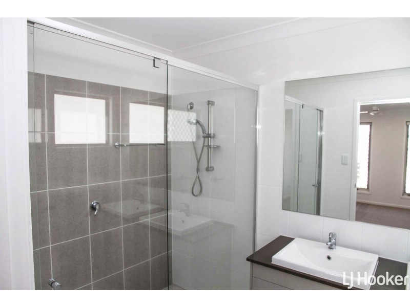 14 Apollo Street, Newport QLD 4020