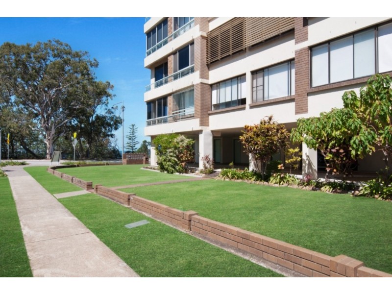 2/51 Marine Parade, Redcliffe QLD 4020