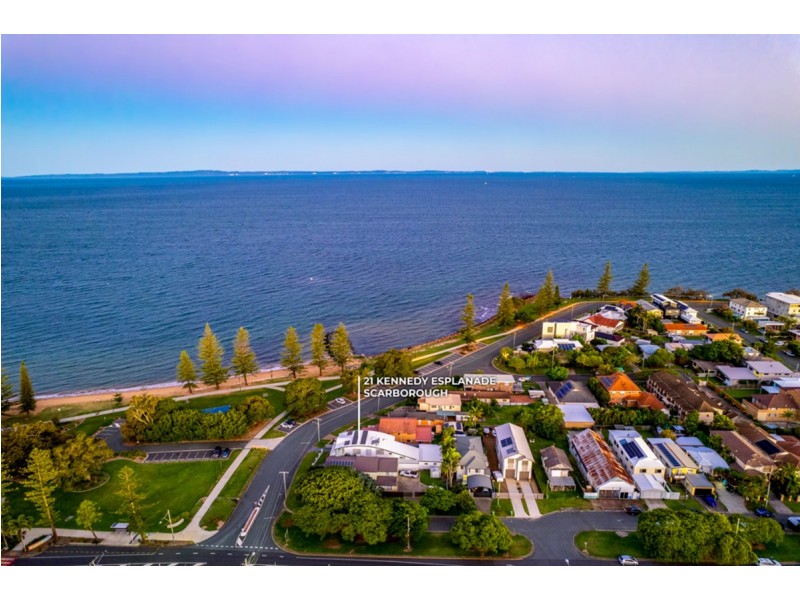 21 Kennedy Esplanade, Scarborough QLD 4020