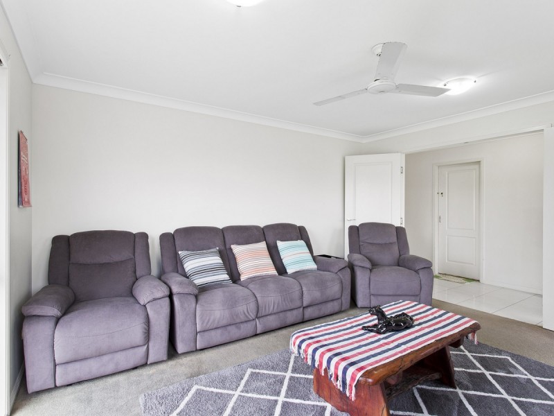 11/1-9 Moreton Downs Drive, Deception Bay QLD 4508