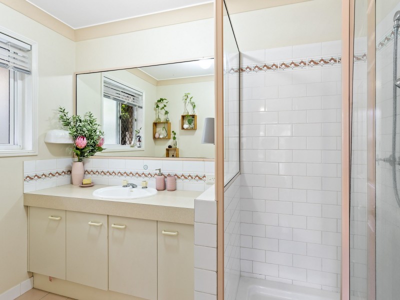 6 Duchess Street, Clontarf QLD 4019