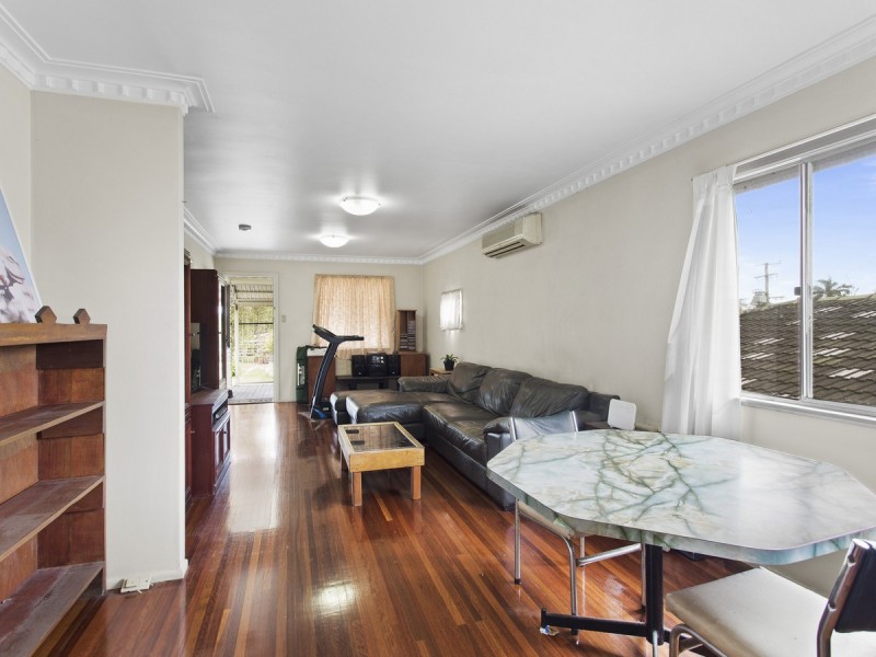 43 Ella Street, Redcliffe QLD 4020