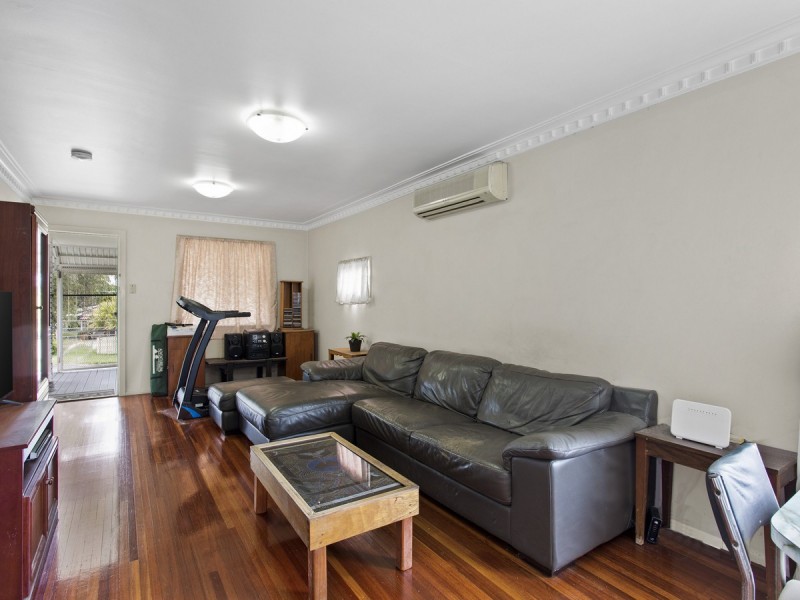 43 Ella Street, Redcliffe QLD 4020