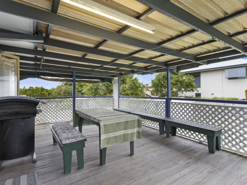 43 Ella Street, Redcliffe QLD 4020