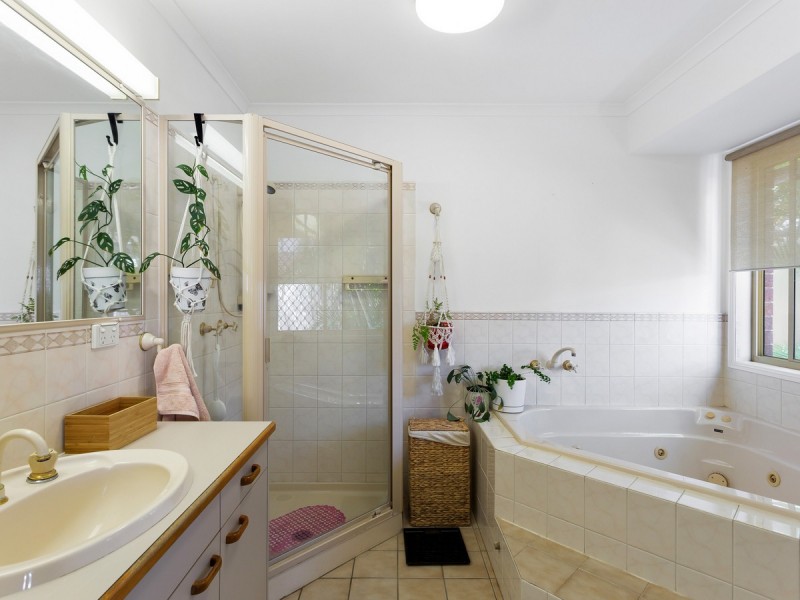 11 Hope Place, Deception Bay QLD 4508