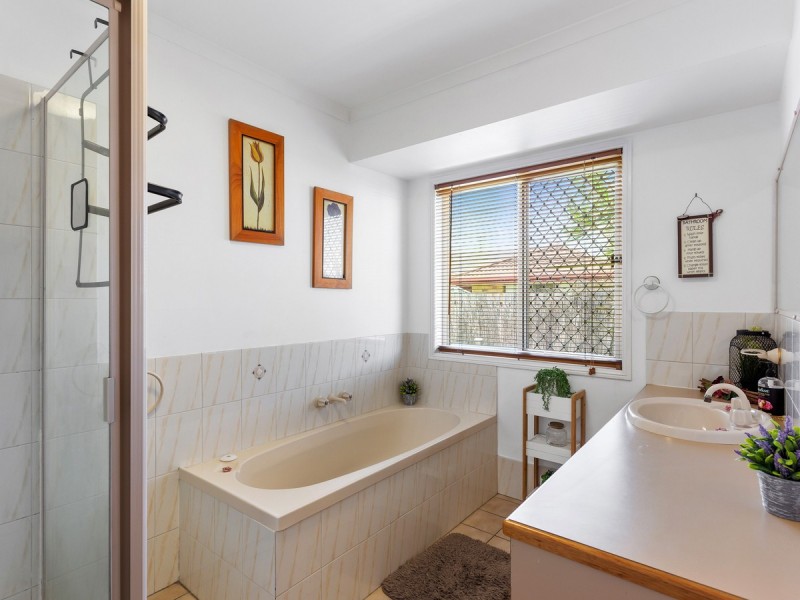 11 Hope Place, Deception Bay QLD 4508