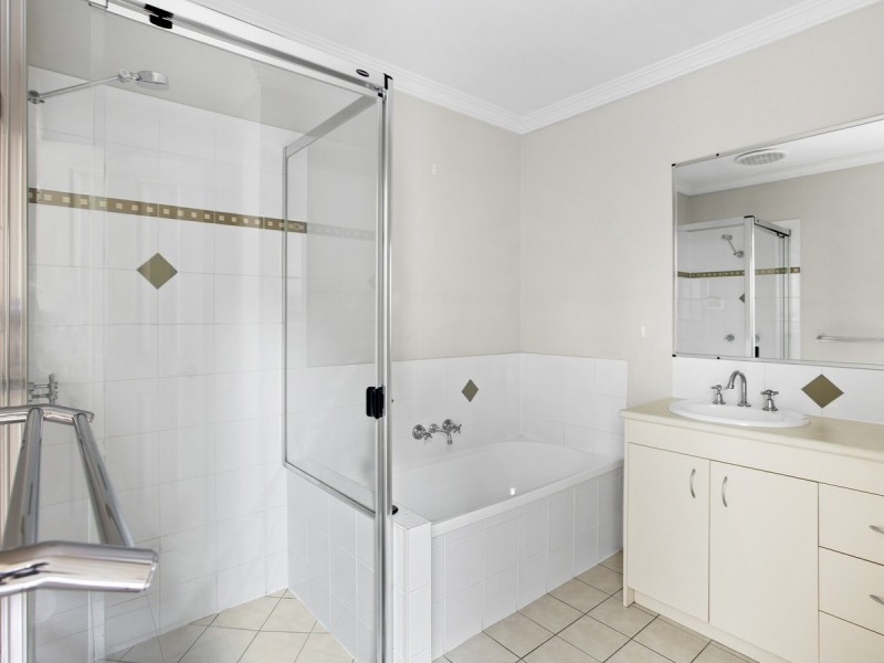 254 Victoria Avenue, Redcliffe QLD 4020