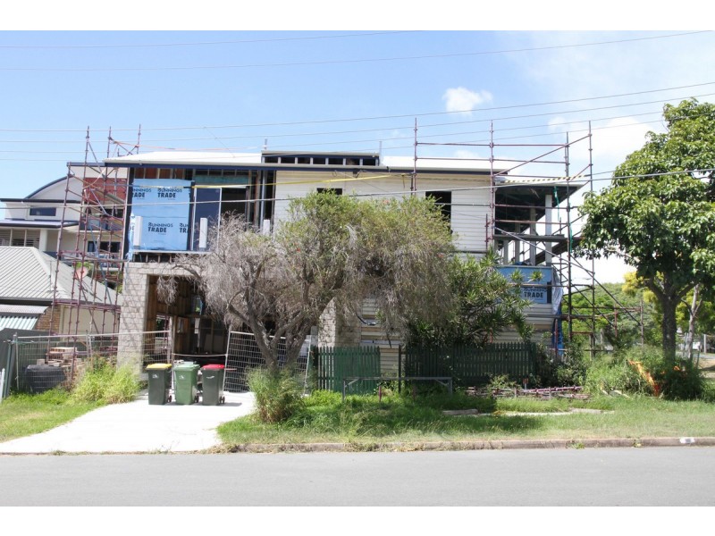 20 Landsborough Avenue, Scarborough QLD 4020