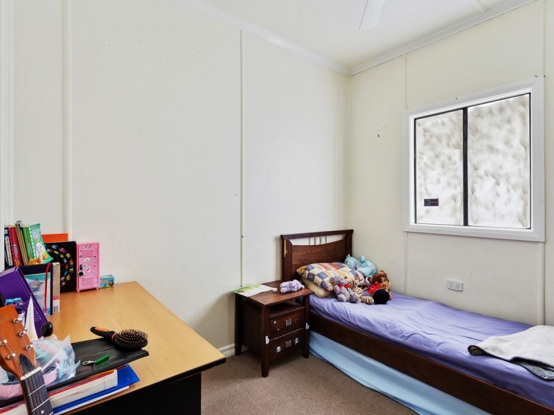 68 Georgina Street, Woody Point QLD 4019