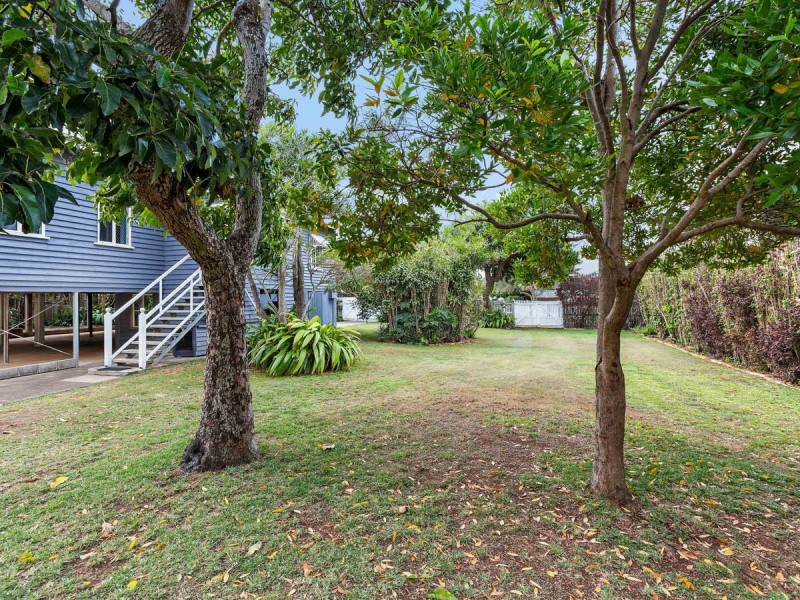 9 Osbourne Street, Scarborough QLD 4020