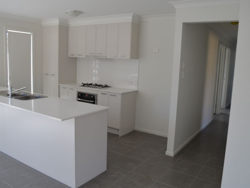 16 Clancy Court, Rothwell QLD 4022