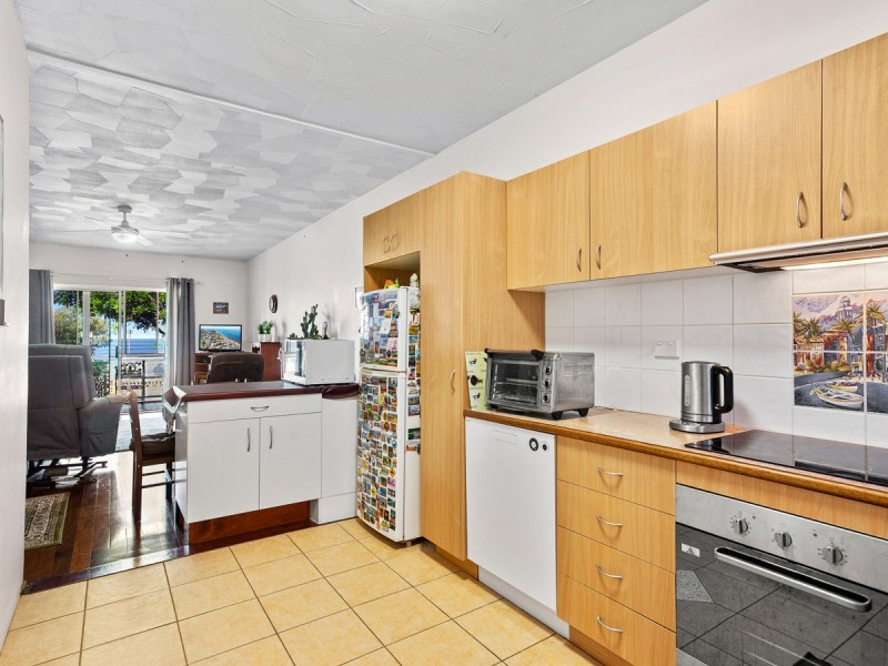 2/131 Margate Parade, Margate QLD 4019