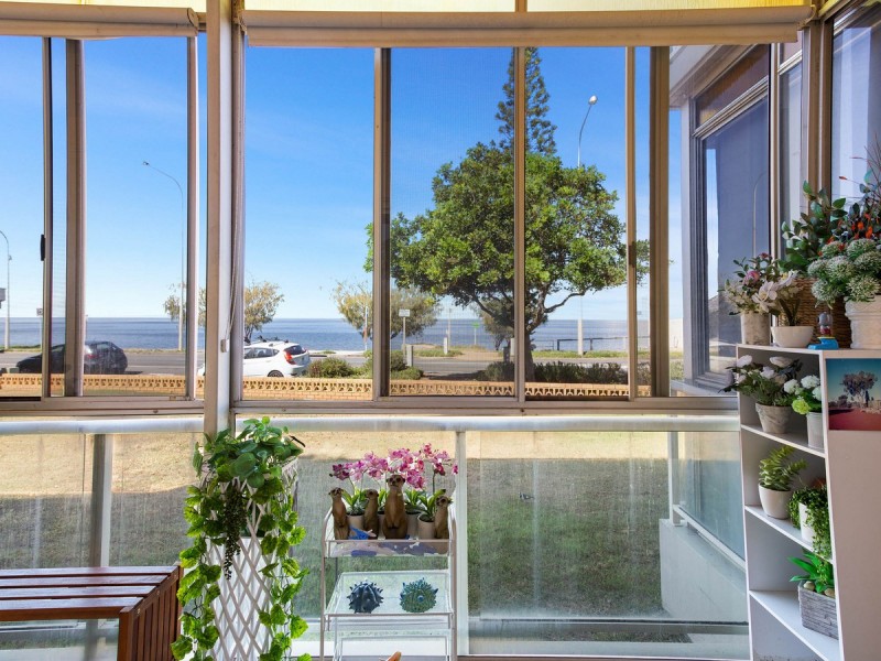 2/131 Margate Parade, Margate QLD 4019