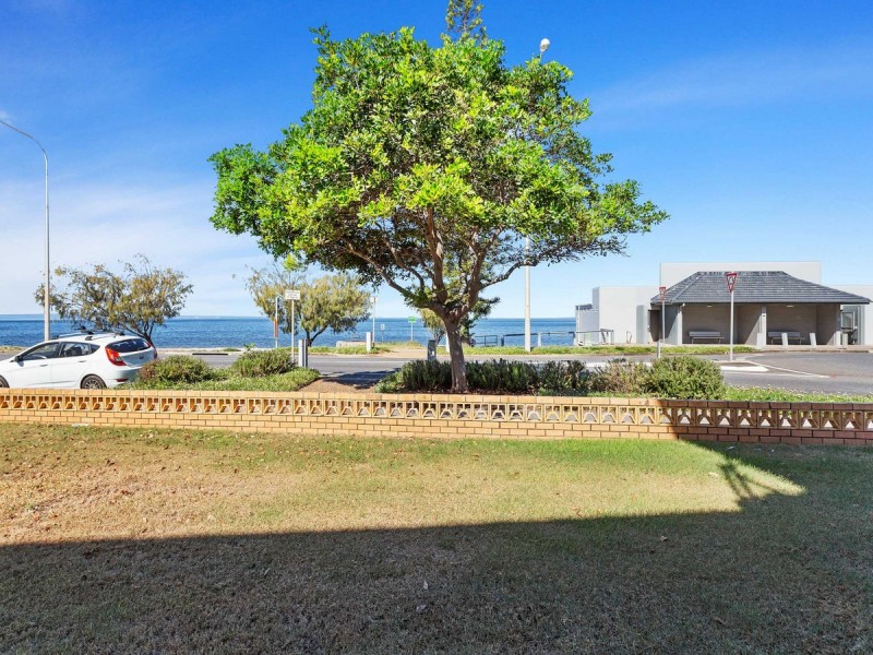 2/131 Margate Parade, Margate QLD 4019