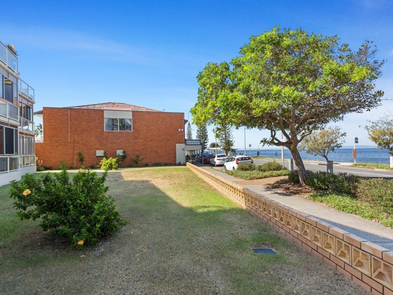 2/131 Margate Parade, Margate QLD 4019