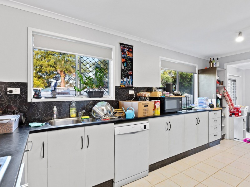 52 Holborn Street, Deception Bay QLD 4508