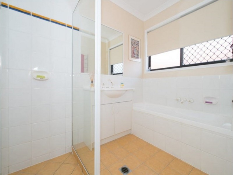 54 Teak Street, Rothwell QLD 4022