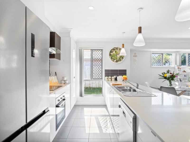 42 Feather Court, Morayfield QLD 4506