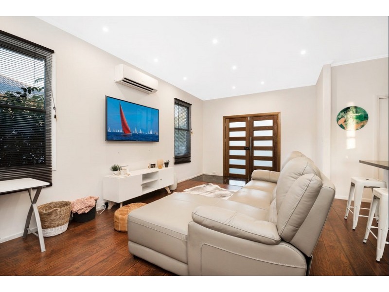 169 Scarborough Road, Redcliffe QLD 4020